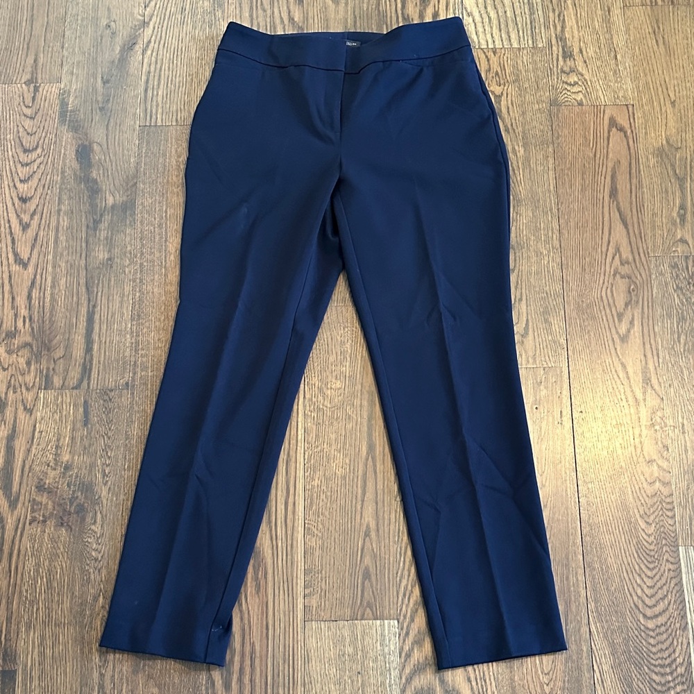 Ann Taylor Classic Navy Cropped Pants